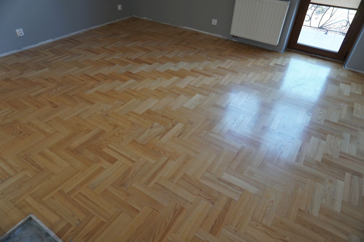 Cyklinowanie Parkietu Jesionowego Przed 01