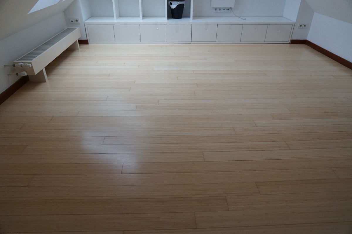 Deska Bambusowa Szlifowanie i Lakierowanie