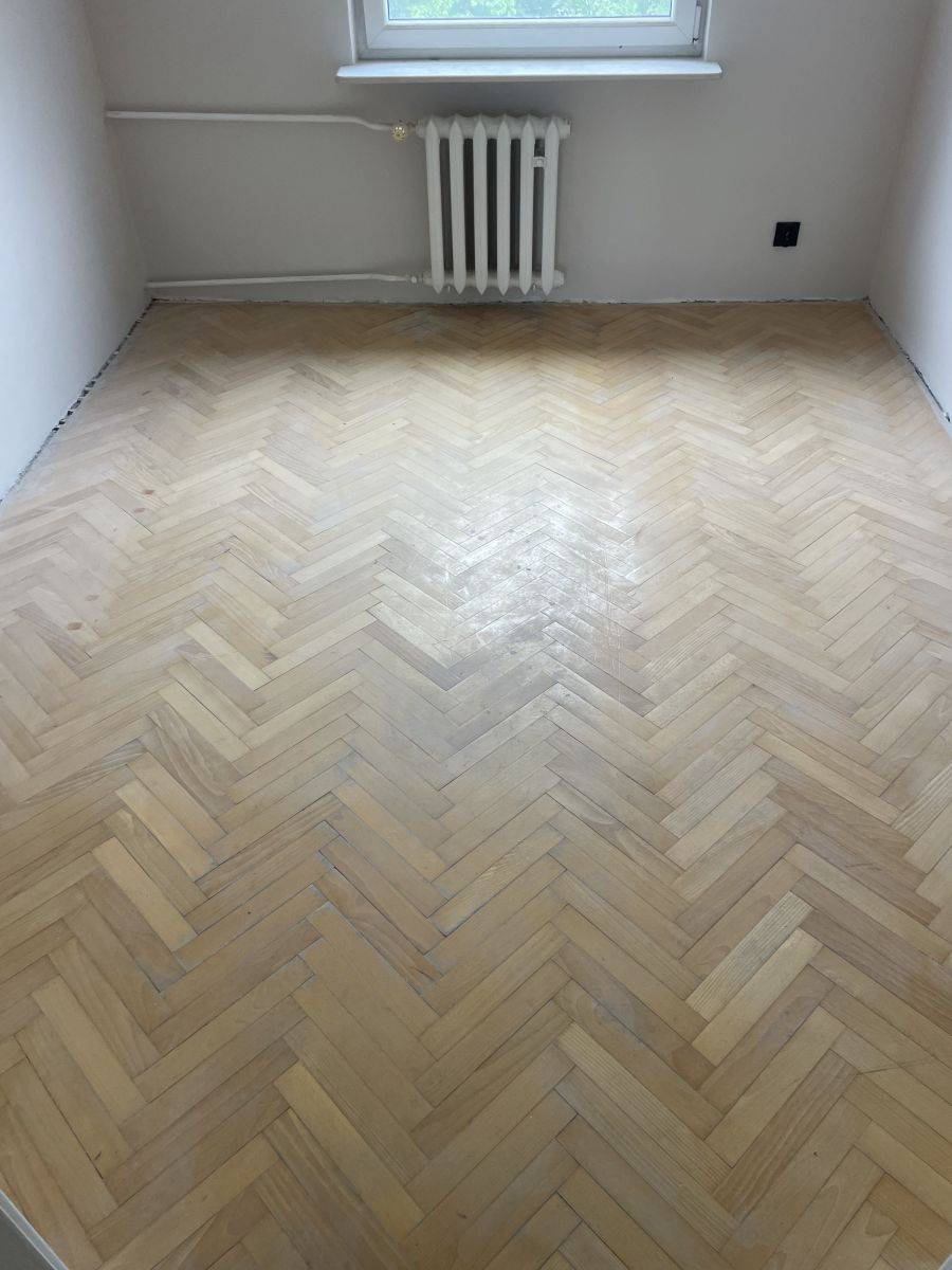 Parkiet Bukowy Cyklinowanie I Lakierowanie 03