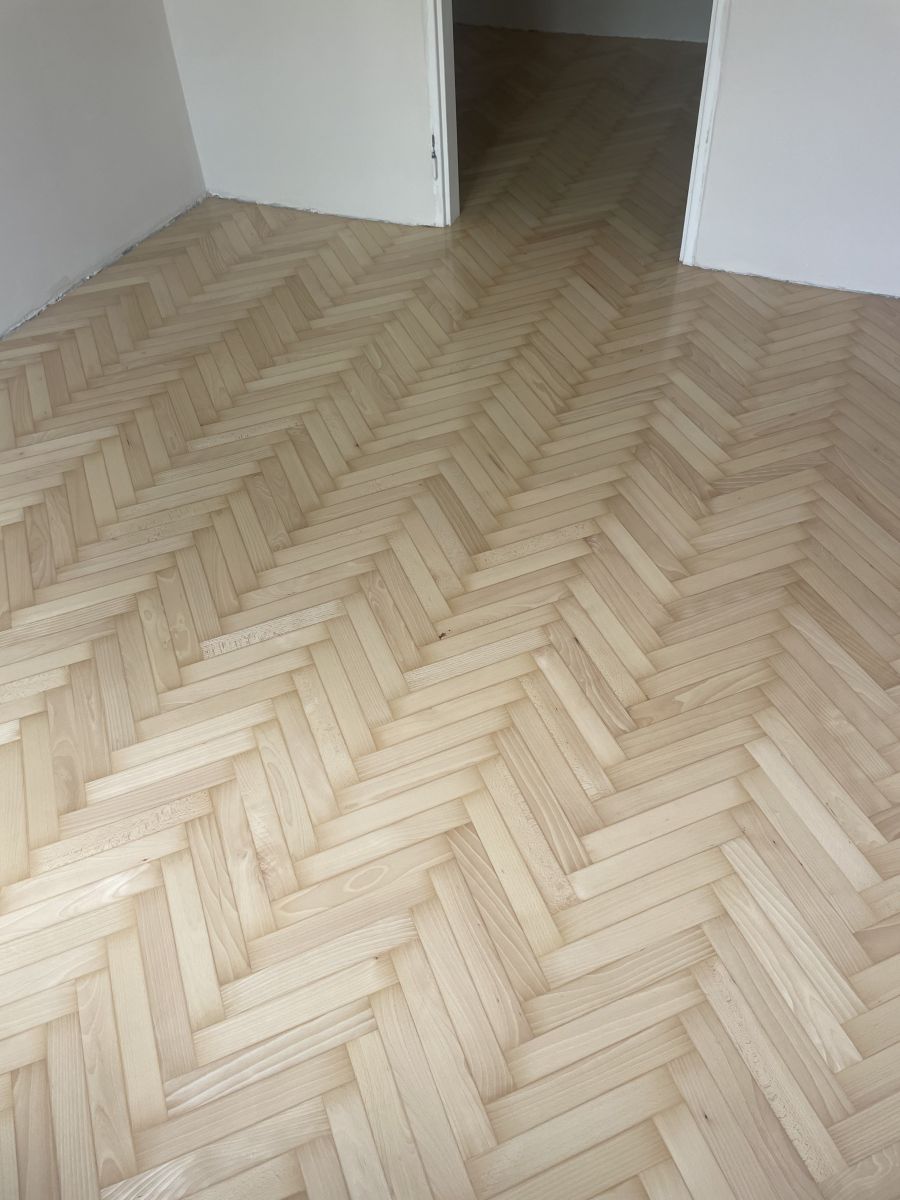 Parkiet Bukowy Cyklinowanie I Lakierowanie 04