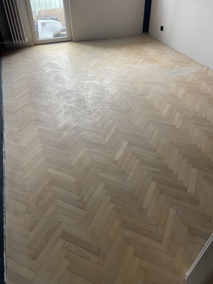 Parkiet Bukowy Cyklinowanie I Lakierowanie 05