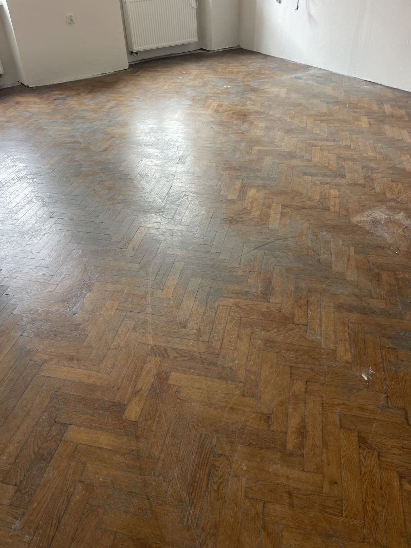 Renowacja Starego Parkietu Dębowego