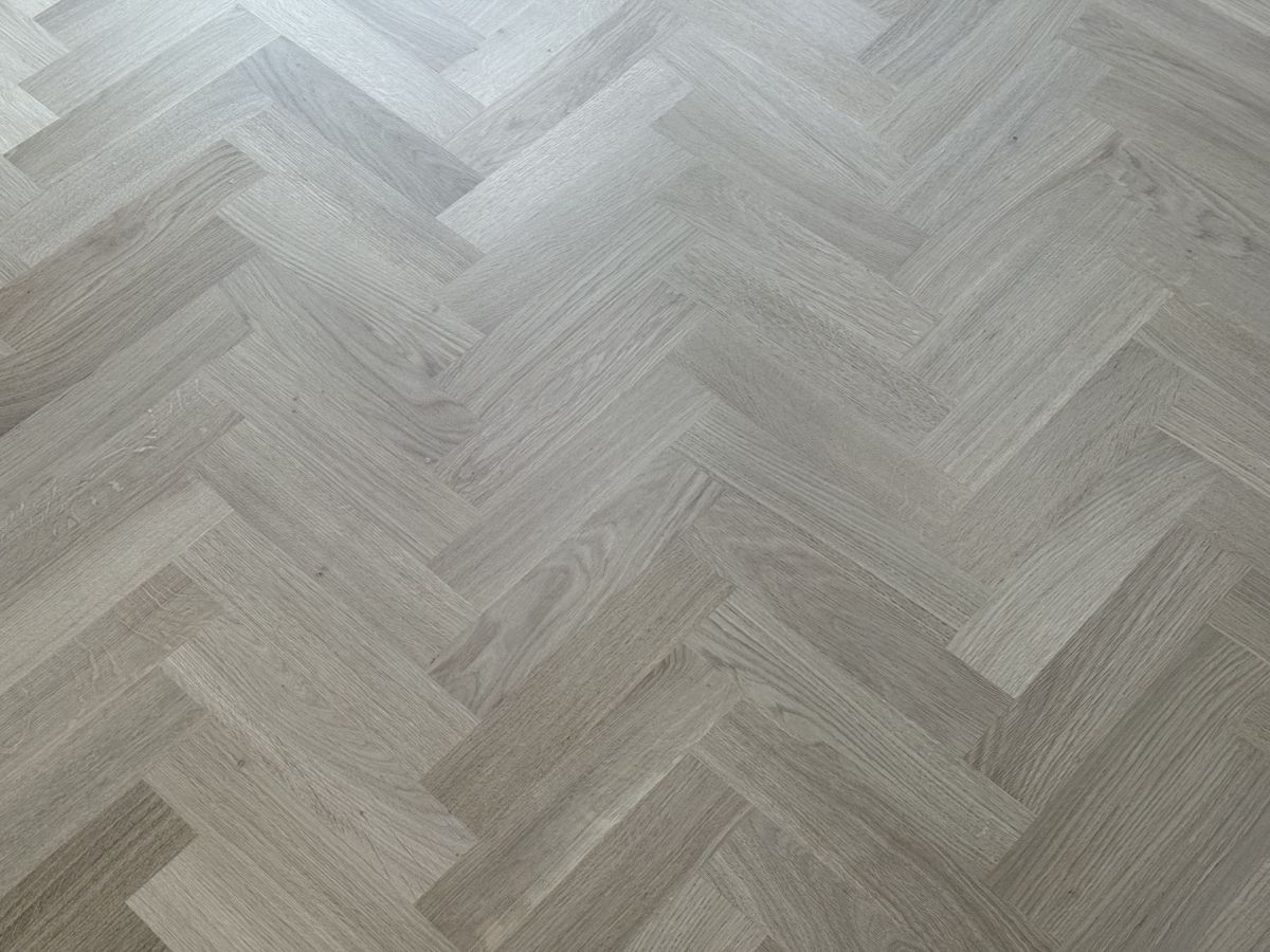 Tradycyjny Parkiet Debowy Efekt Surowego Drewna 03