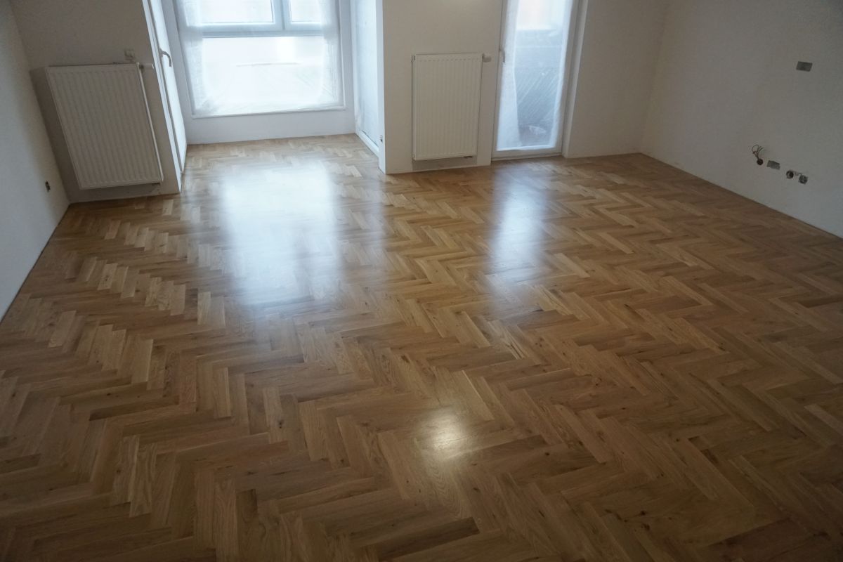 Klasyczny Parkiet Dab 010