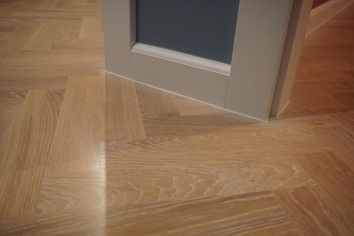 Wybielenie Parkietu Debowego Ulozonego W Jodelke 06